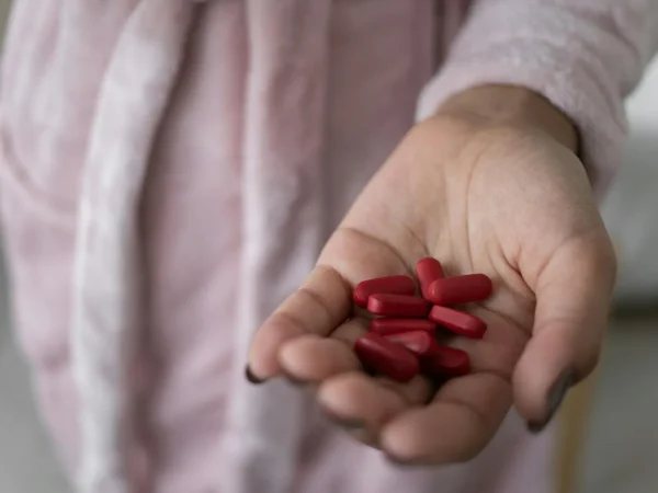 Trop de ferritine : 8 symptômes à reconnaître et quoi faire