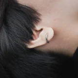 Snug piercing : tout ce que vous devez savoir avant de vous lancer